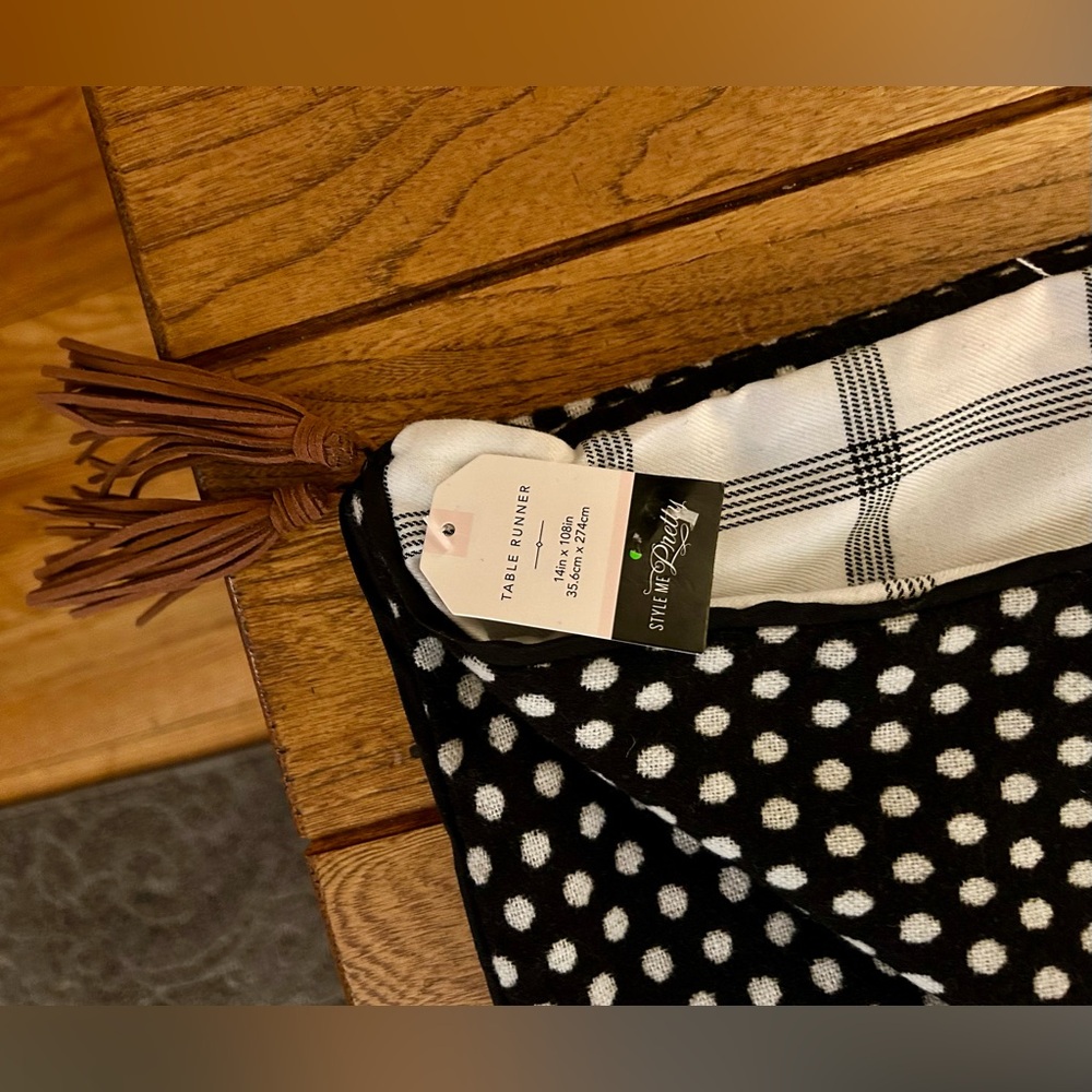 NWT Black and white table reversible table runner with brown tassels - Picture 2 of 4